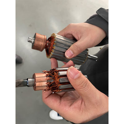 Mesin Penggulung Armature Penuh Otomatis Rotor Coil Winder Dengan Tensioner Elektronik pemasok