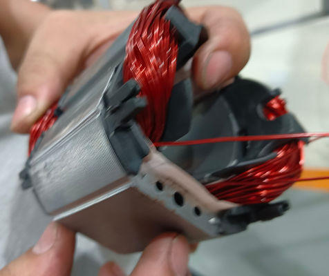 Peralatan penggulung stator alat listrik Dua kutub 2 kutub Universal Stator Winder pemasok