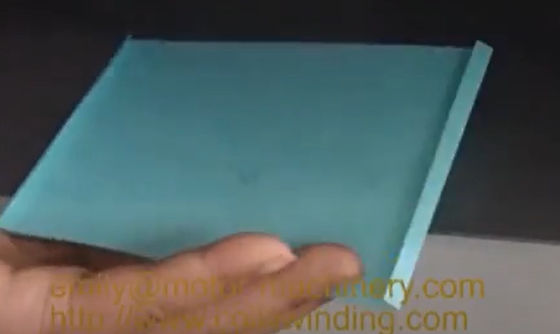 Polyester Slot Liner Tidak Pemanasan Creasing Membentuk Mesin Pemotong pemasok