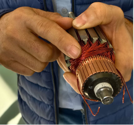 Mesin Penggulung Armature Otomatis Untuk Komutator Slotted No Hook Skew Rotor pemasok